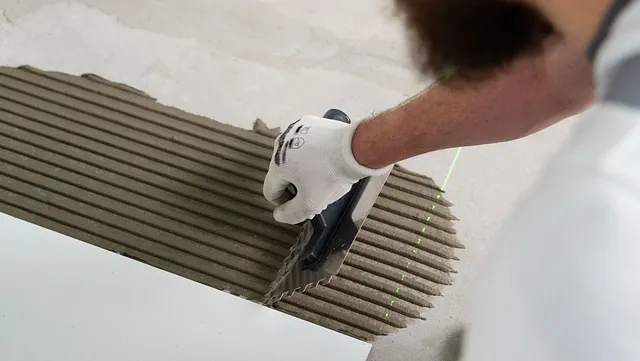 Flislegger legger flislim